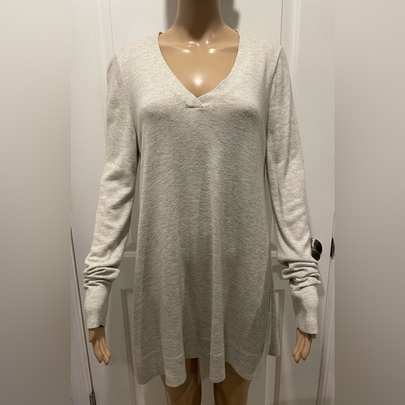 Loft Cozy Light Gray Long Sleeve Tunic size M - Picture 2 of 5
